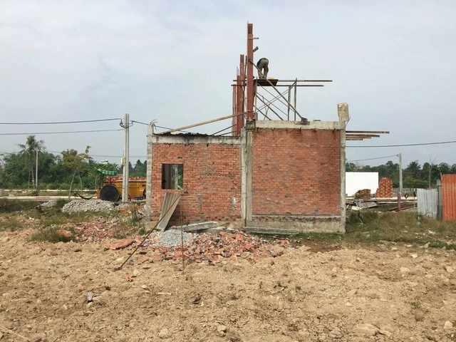 Thủ tướng yêu cầu nghiên cứu mở rộng thí điểm miễn giấy phép xây dựng - Ảnh 1