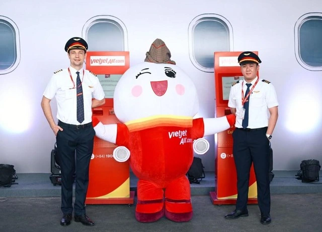 Đừng bỏ lỡ không gian chinh phục bầu trời cùng Vietjet tại Triển lãm 80 năm - Ảnh 4
