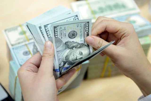 Giá USD hôm nay 29.8.2025: Ngân hàng giảm mạnh - Ảnh 1