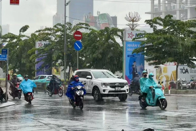 TP.HCM và Nam bộ mưa giông đến tháng 8 - Ảnh 1