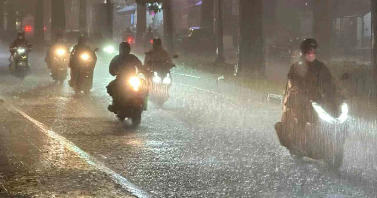 Mưa dồn, bão dập trong những tháng tới