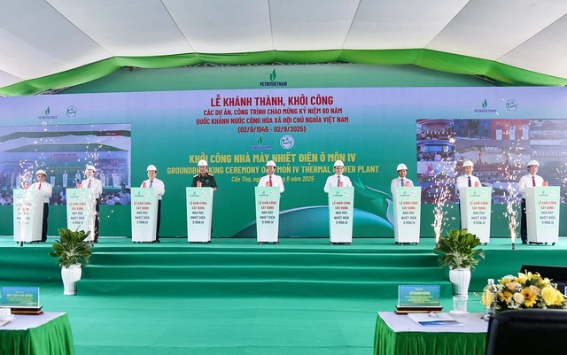Petrovietnam khởi công dự án điện tỉ USD - Ảnh 1