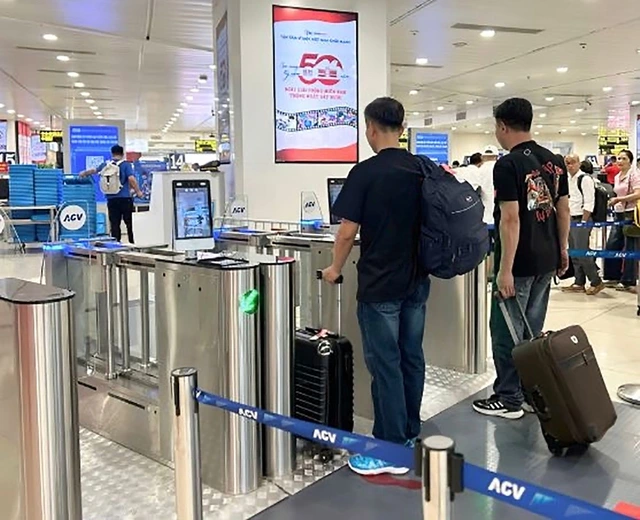 Trải nghiệm nhận diện sinh trắc học lên máy bay với ứng dụng VNeID và Vietjet - Ảnh 2