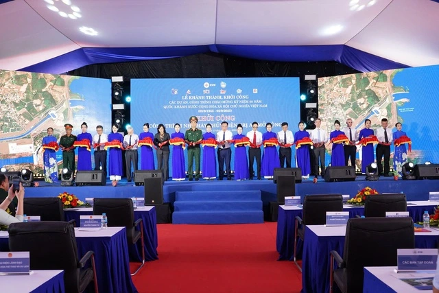 EVN đồng loạt khánh thành, khởi công 3 dự án điện hơn 14.100 tỉ đồng - Ảnh 4