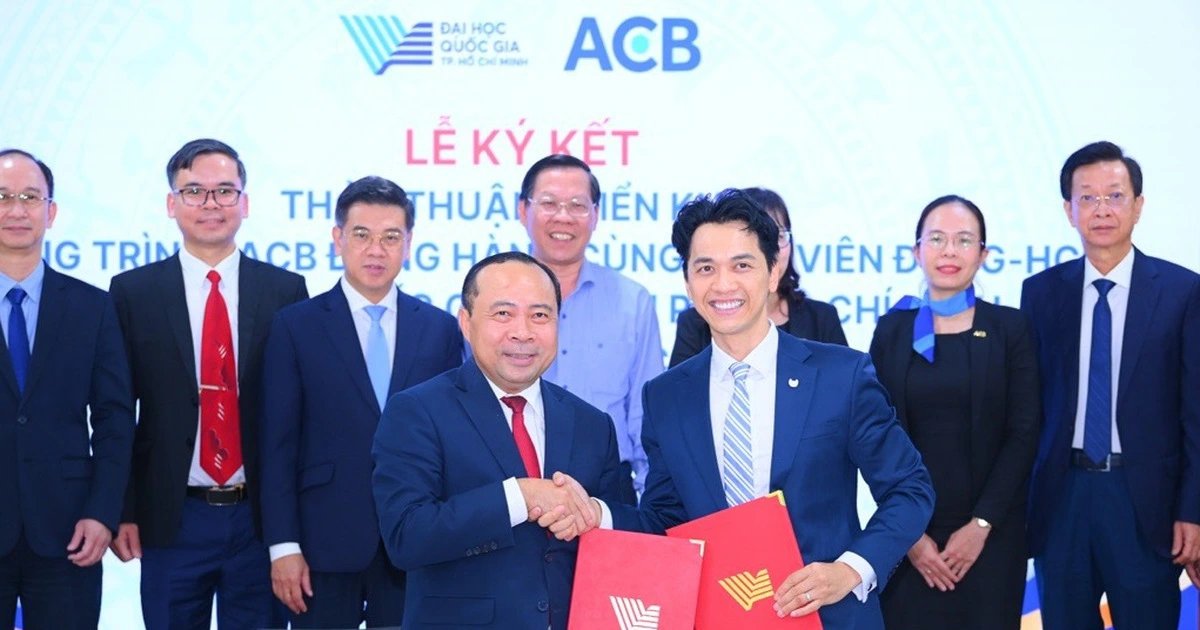 ACB và Đại học Quốc gia TP.HCM triển khai chương trình đồng hành cùng sinh viên