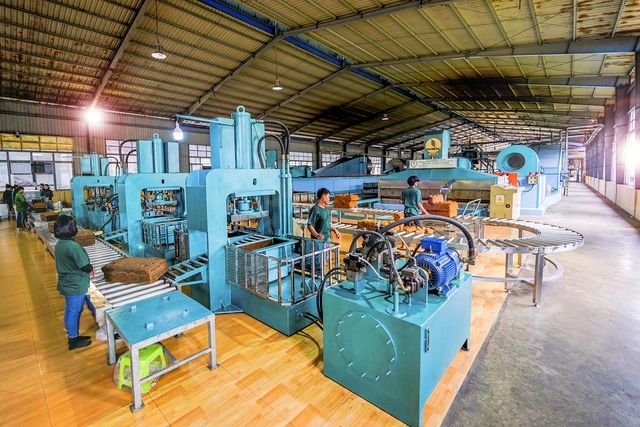 Chư Sê - Kampong Thom: Ngọn cờ đầu của ngành cao su Việt Nam trên đất Campuchia - Ảnh 2