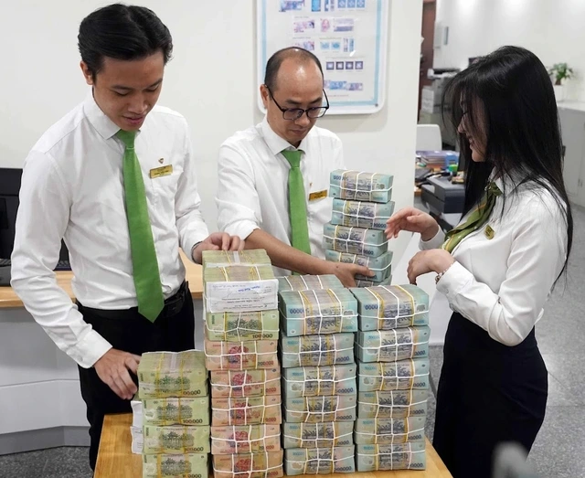 Tính thuế thu nhập cá nhân với tiền ăn giữa ca của công nhân? - Ảnh 1