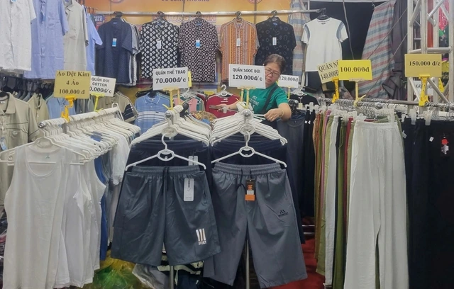 Chỉ 4 tháng nữa xóa thuế khoán, hộ kinh doanh cần chuẩn bị gì? - Ảnh 2