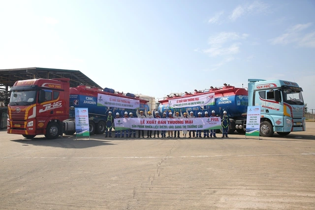 Lọc hóa dầu Bình Sơn lần đầu xuất khẩu dầu DO sang Lào - Ảnh 1