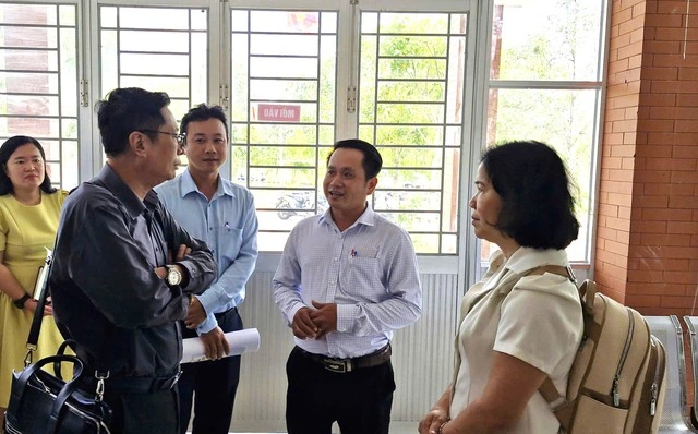 Cử lãnh đạo xuống cơ sở, giải quyết vướng mắc trong 24 giờ - Ảnh 3