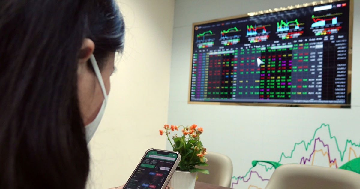 Cổ phiếu Vietjet bất ngờ tăng trần khi VN-Index vượt 1.500 điểm