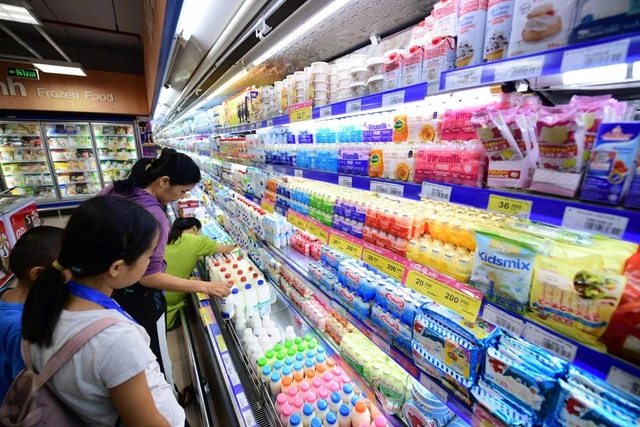 Siêu thị tung deal giảm giá hơn 1.000 sản phẩm dinh dưỡng mùa tựu trường - Ảnh 1