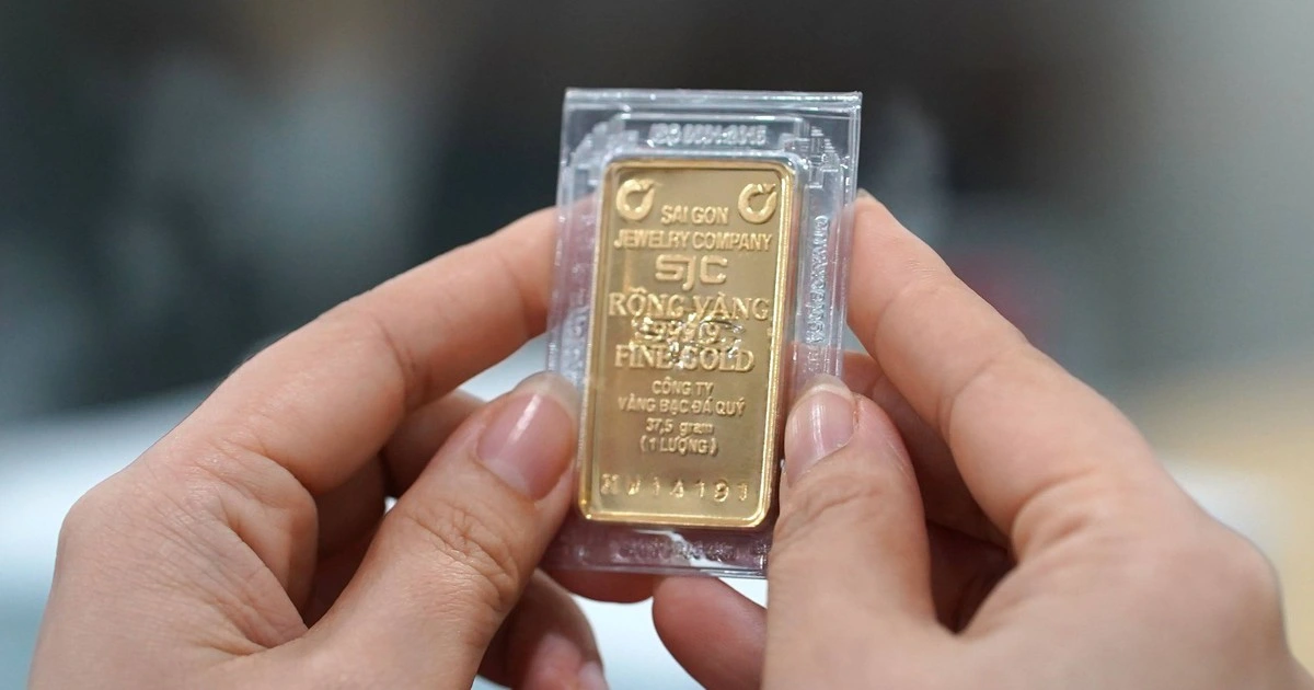 Vàng miếng SJC lập kỷ lục 125 triệu đồng/lượng
