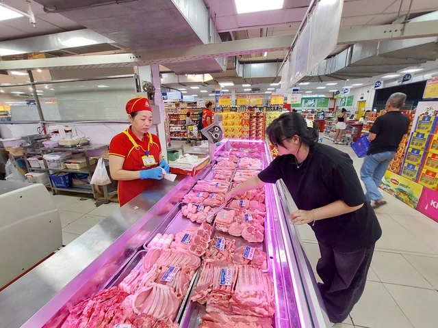 Phụ nữ hiện đại khéo chăm bữa cơm với Co.op Ready - Ảnh 2