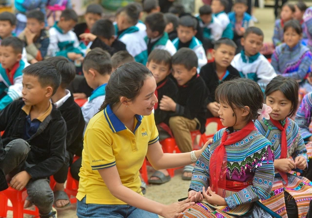 Đóng hơn 2.100 tỉ, PNJ vào Top 30 doanh nghiệp tư nhân nộp ngân sách lớn nhất - Ảnh 3