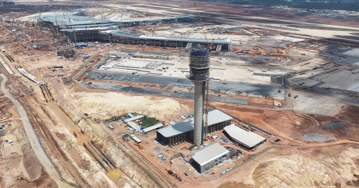 'Siêu' sân bay tăng tốc