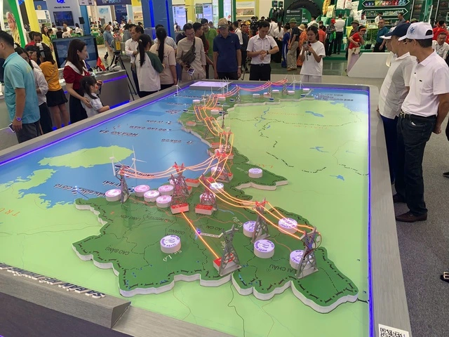 Ấn tượng những 'đầu tàu' kinh tế Việt Nam sau 80 năm - Ảnh 8