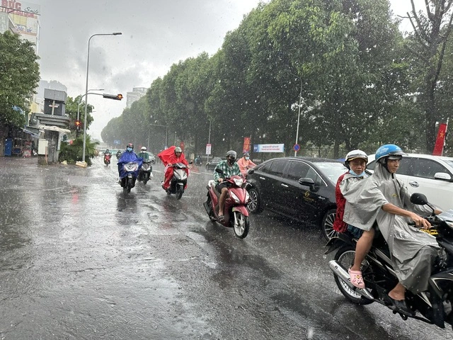 Biển Đông xuất hiện vùng áp thấp có khả năng thành áp thấp nhiệt đới - Ảnh 1