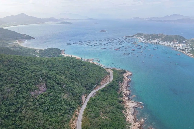 Khánh Hòa: Bứt phá kinh tế biển sau hợp nhất - Ảnh 3