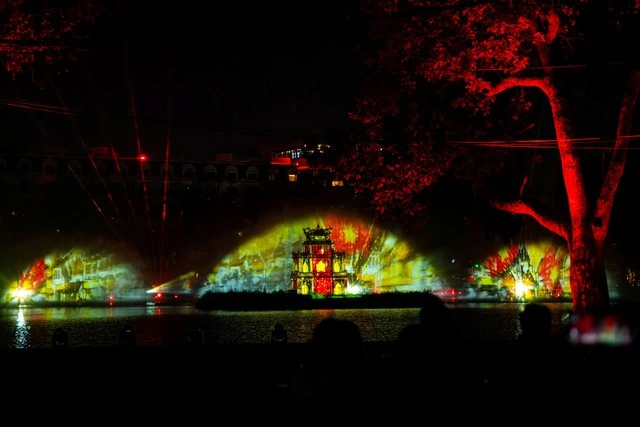 Techcombank trong mùa đại lễ: Tự hào sống cùng thời khắc lịch sử - Ảnh 2