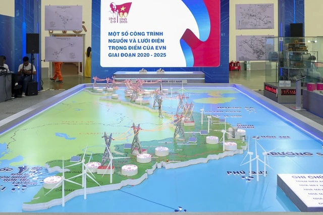 Điện lực Việt Nam: Hành trình đến vị trí số 1 Đông Nam Á - Ảnh 1
