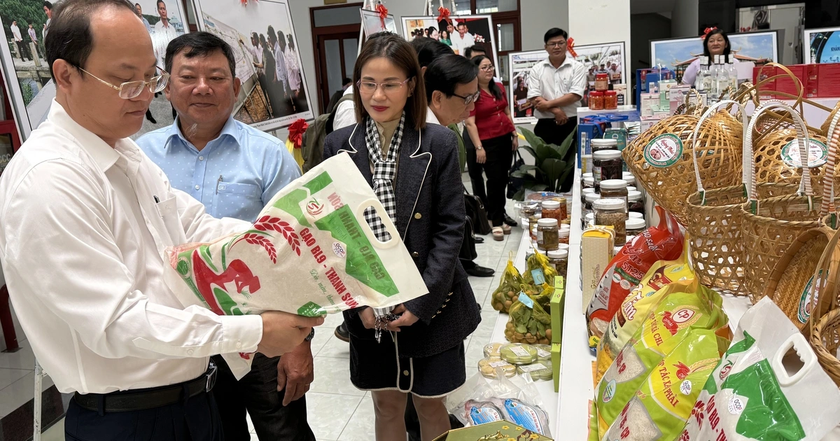 Hình thành cửa ngõ giao thương quốc tế vùng ĐBSCL