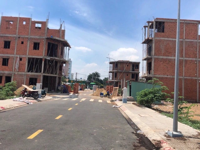 TP.HCM chỉ đạo công khai trường hợp được miễn giấy phép xây dựng - Ảnh 1