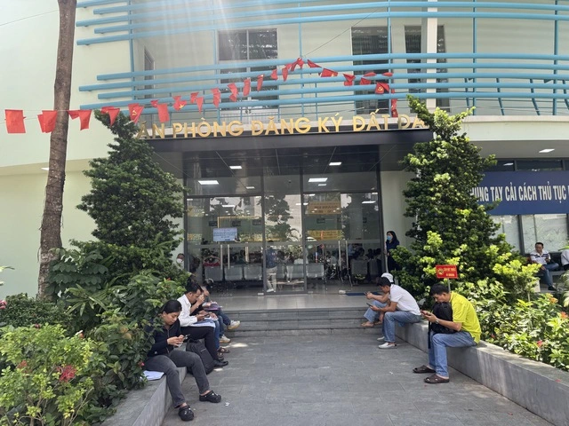 TP.HCM chuẩn bị xây dựng lại bảng giá đất mới - Ảnh 1