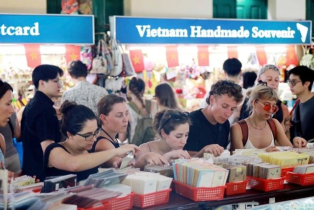 Việt Nam ngày càng thu hút khách ngoại - Ảnh 3