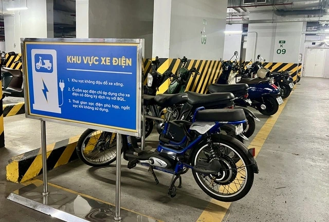 Chung cư 'kỳ thị' xe điện vì lo cháy nổ, đúng hay sai? - Ảnh 1