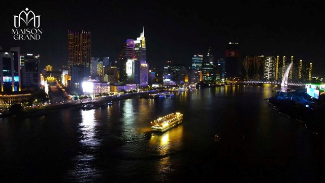 Maison Grand ra mắt ấn tượng trên du thuyền 5* tại tâm điểm CBD(*) của TP.HCM mới - Ảnh 1