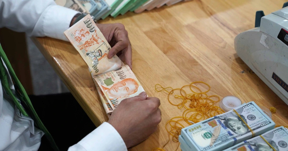 Giá USD hôm nay 27.7.2025: Đồng loạt giảm ngược với euro, yen Nhật