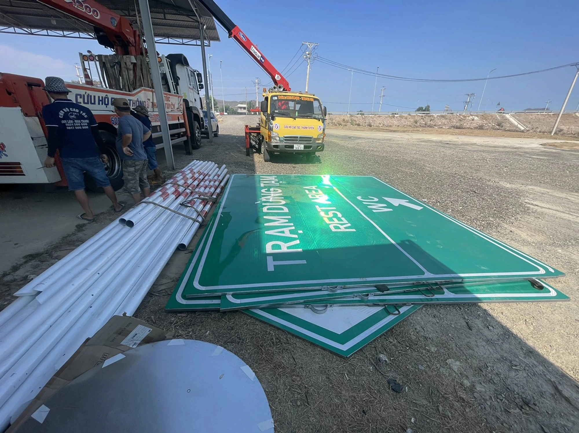 Lo 'vỡ tiến độ' trạm dừng nghỉ trên cao tốc - Ảnh 4