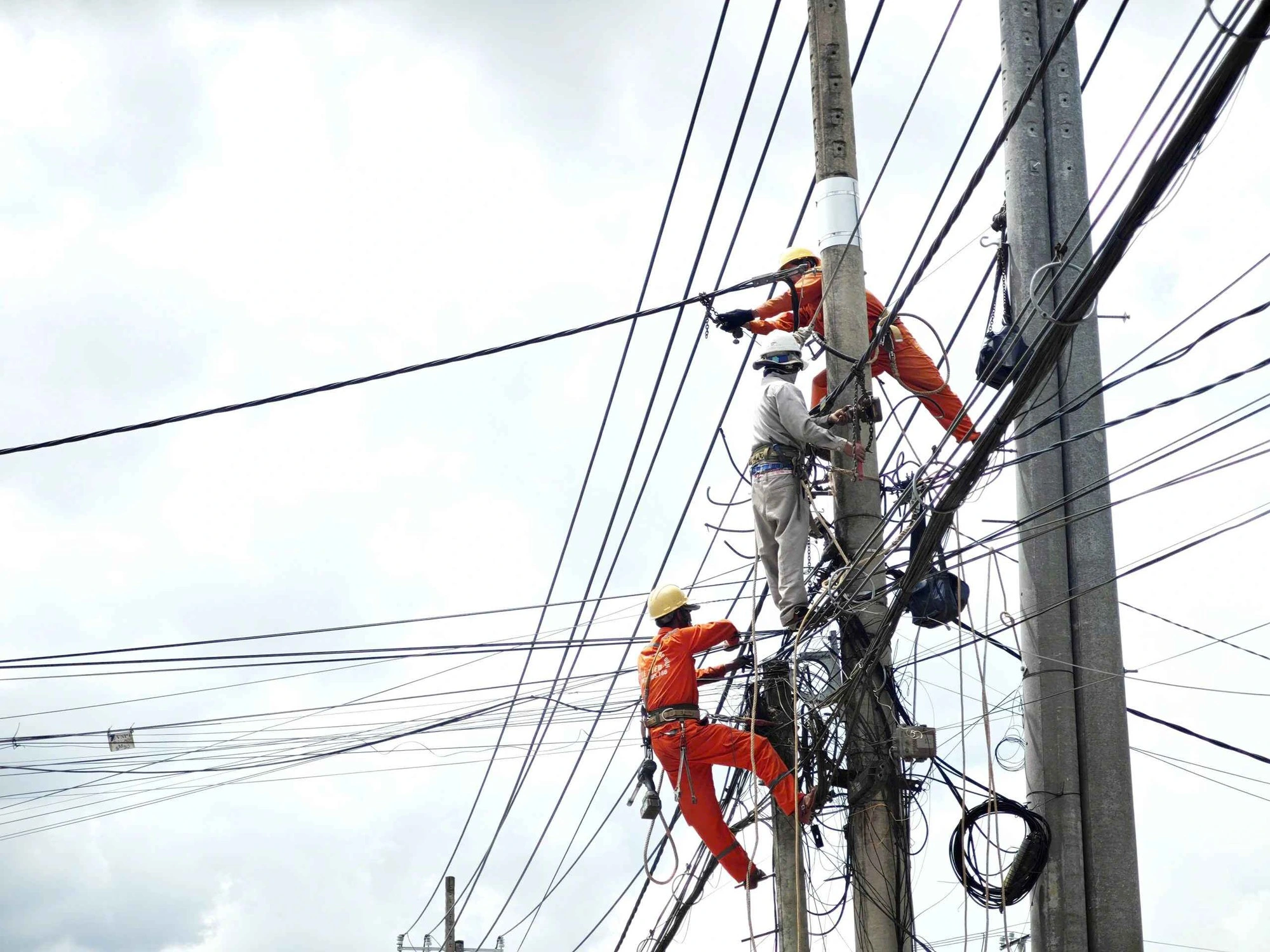 Đề xuất cho tính khoản lỗ cũ vào giá điện - Ảnh 1