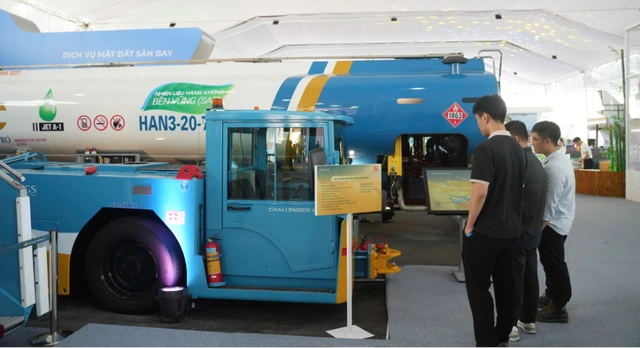 Dấu ấn Vietnam Airlines tại Triển lãm Thành tựu Đất nước - Ảnh 5