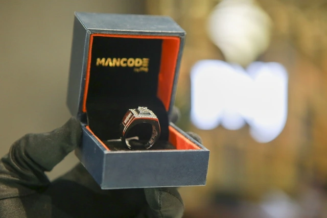 Đóng hơn 2.100 tỉ, PNJ vào Top 30 doanh nghiệp tư nhân nộp ngân sách lớn nhất - Ảnh 2