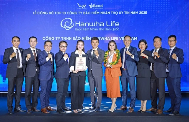 Hanwha Life Việt Nam đạt 'Top 10 Công ty Bảo hiểm nhân thọ uy tín 2025' - Ảnh 2