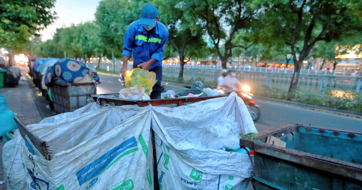 Lo 'vỡ trận' rác thải, TP.HCM gửi công văn khẩn