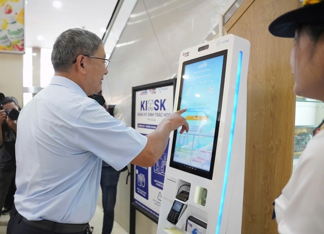 Đường sắt chạy đoàn tàu di sản 'Hà Nội 5 cửa ô' - Ảnh 5