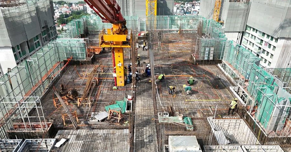Tồn kho nhiều, sao giá chung cư tăng liên tục?