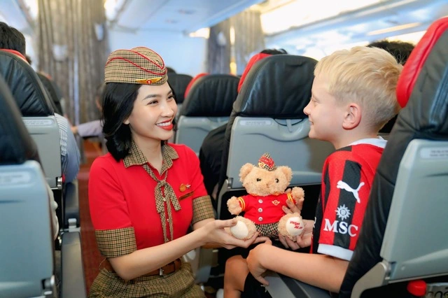 Vietjet bứt phá trong sáu tháng đầu năm 2025: Doanh thu, lợi nhuận tăng trưởng vượt bậc - Ảnh 1