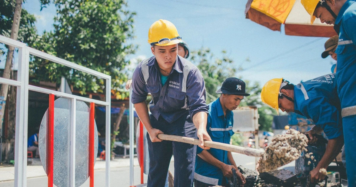 Cảnh báo chiêu trò lừa đảo gắn đồng hồ nước để chiếm đoạt tiền