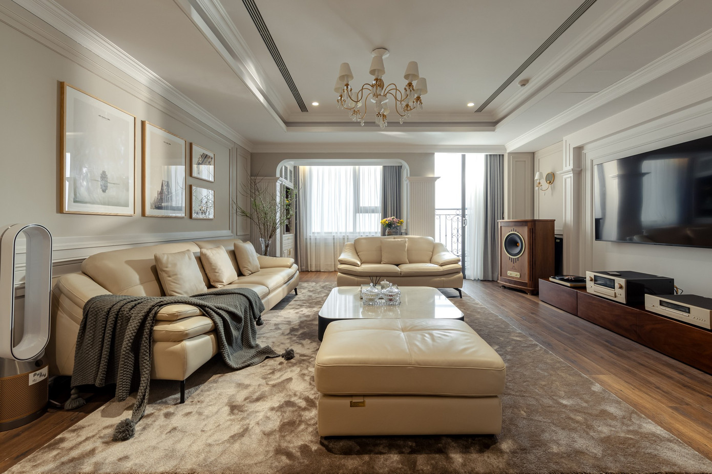 Quá trình biến đổi Penthouse từ phong cách Tân cổ điển sang hiện đại - Ảnh 2