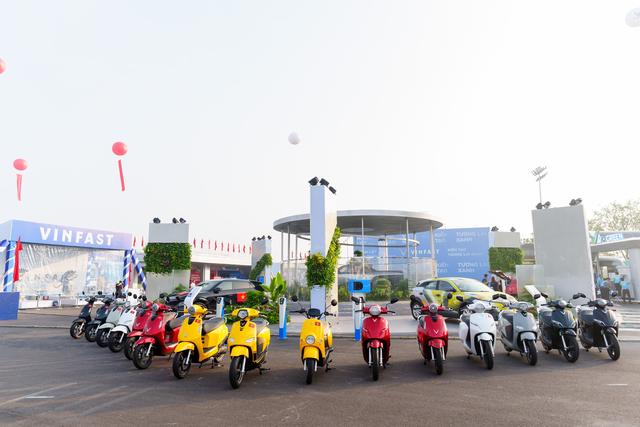 Indonesia có sức mua cao nhất ĐNÁ nhưng VinFast mang xe máy điện tới nước này đầu tiên, đấu loạt hãng lớn - Ảnh 4