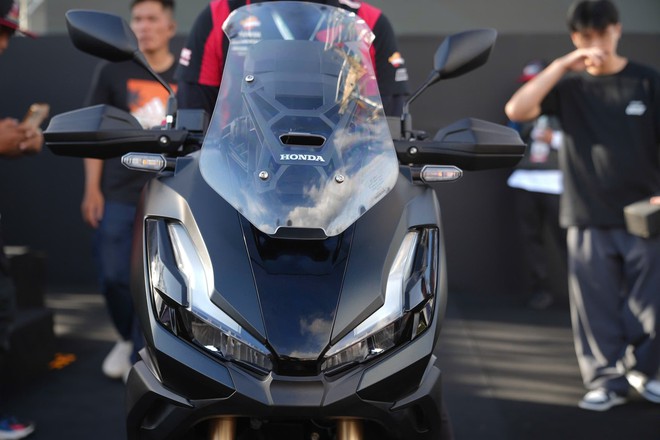 Xe tay ga Honda to, khỏe vừa ra mắt, cốp rộng gấp gần 3 lần của Vision: Hơn thua gì xe Yamaha, Zontes? - Ảnh 5