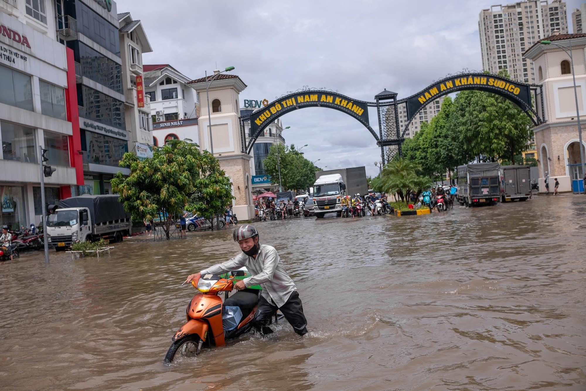 “Khu nhà giàu” hễ mưa lớn là ngập tại Hà Nội sắp có thêm 6 tòa chung cư 30-40 tầng - Ảnh 3