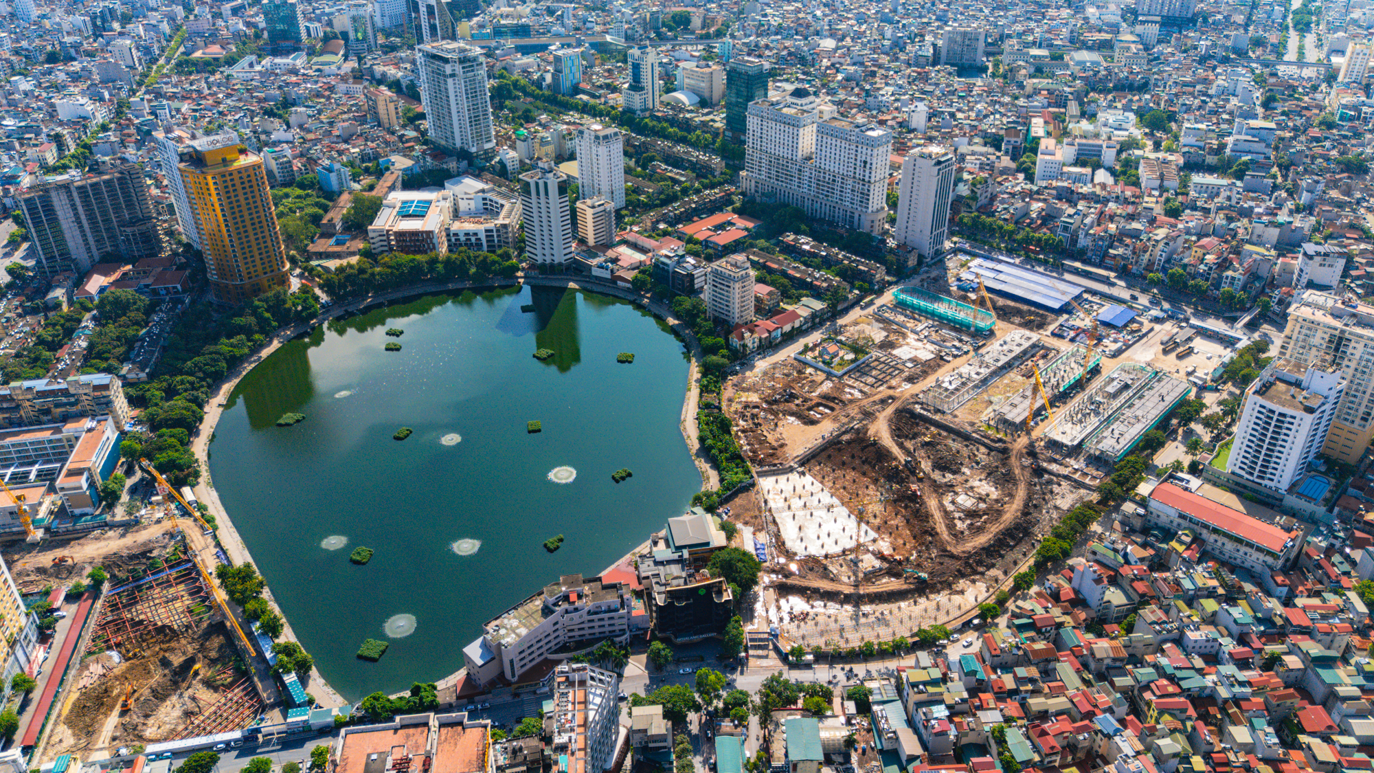 Hồ duy nhất ở trung tâm Hà Nội có 2 dự án lớn đang xây: Vinhomes làm nhà trăm tỷ, tương lai có 3 khách sạn cao tầng - Ảnh 1