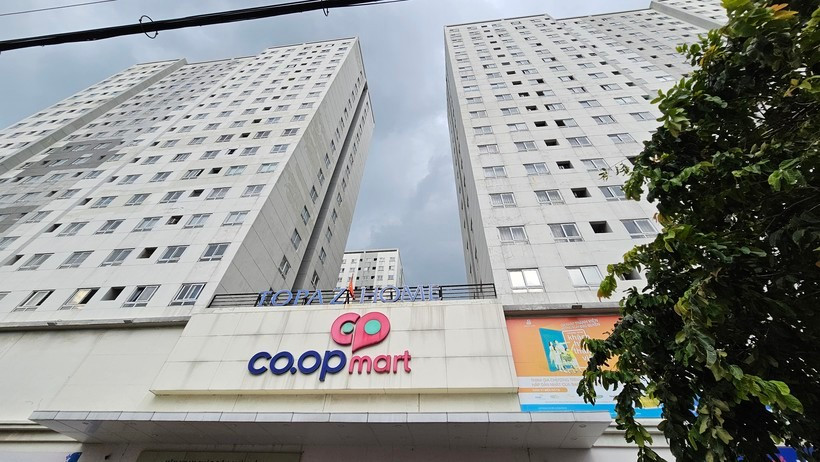 TPHCM tiếp tục gỡ vướng cấp 'sổ hồng' cho hàng ngàn căn hộ - Ảnh 1