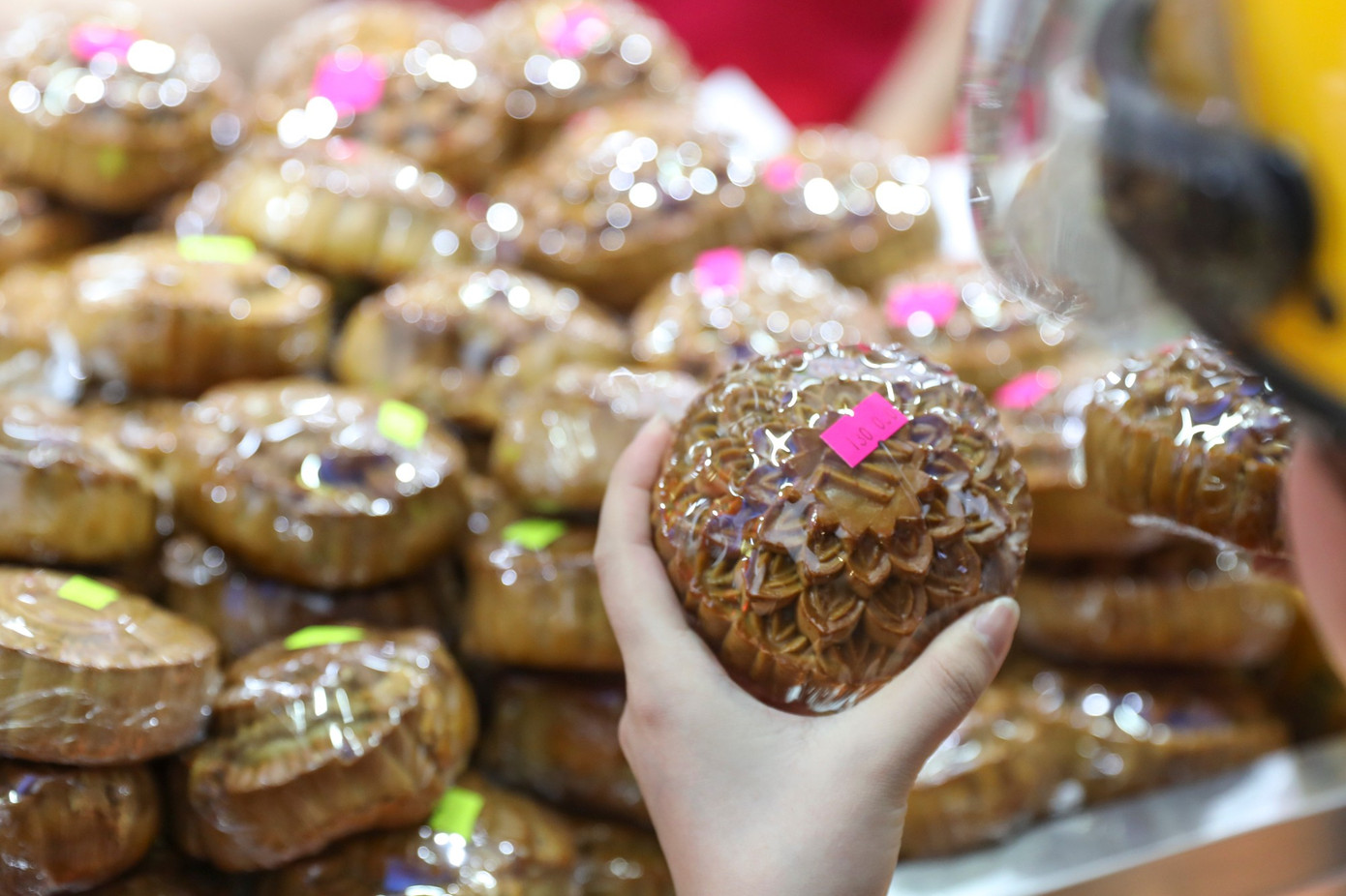 Hình ảnh trái ngược của thị trường bánh trung thu ở TPHCM - Ảnh 5