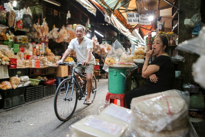 Thuế cho cá nhân kinh doanh còn nhiều vấn đề - Ảnh 1